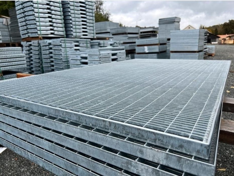 Gratare zincate galvanizate