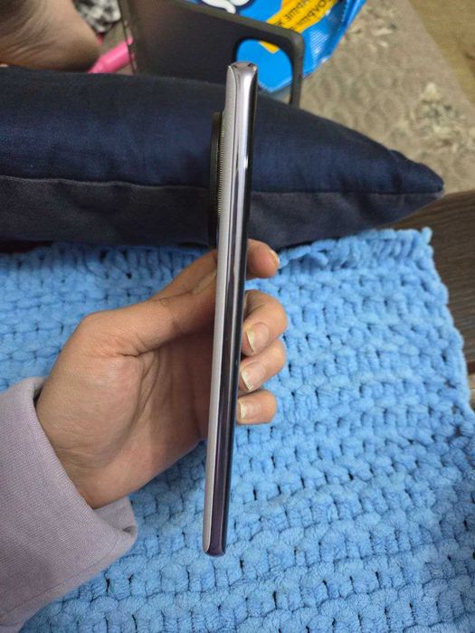 Продаётся телефон Redmi Note 14 Pro+ 5G