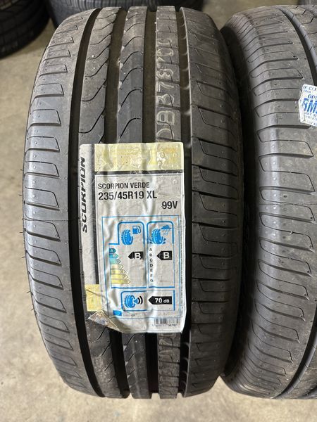 235/45/19 PIRELLI 2бр