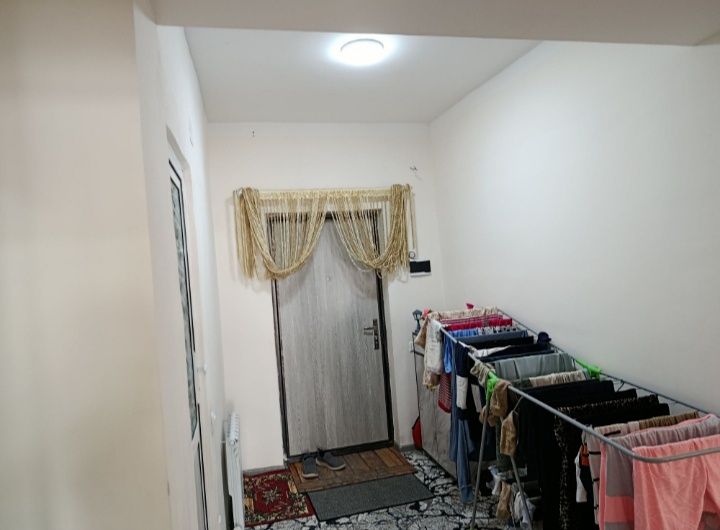 Kvartira uy sotiladi