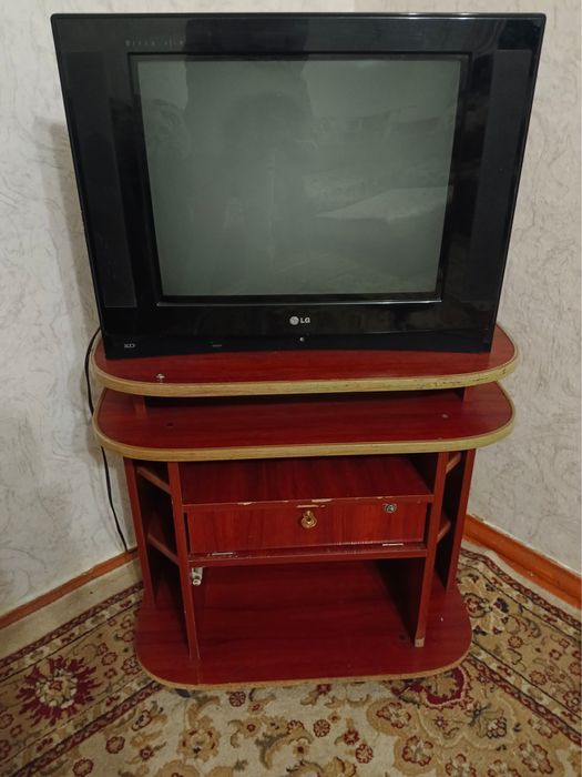 Подставка под телевизор