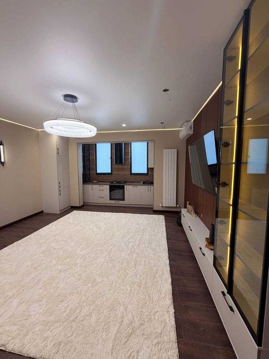 Ойбек Продается 2-х комнатная квартира (новостройка)