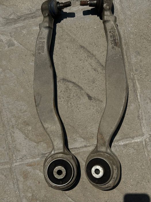 Накладки, бобини, носачи и пружини за мерцедес w212