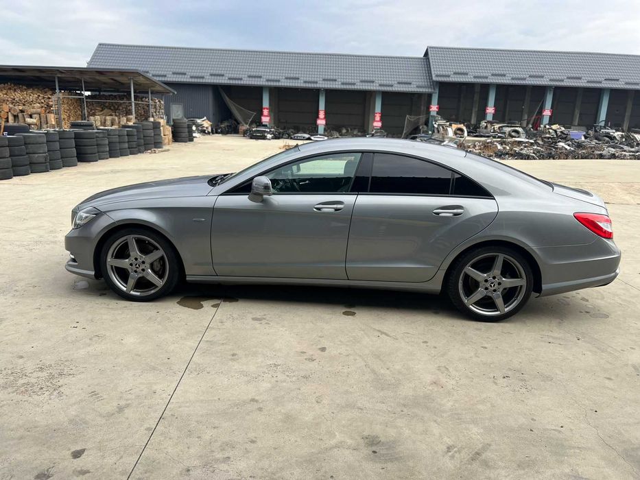 Usa stanga dreapta fata spate Mercedes CLS 350 W218 si alte piese