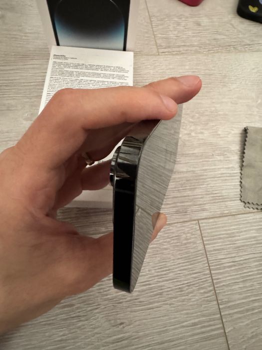 iPhone 14 Pro - Space Black, 128GB - stare excelentă + accesorii