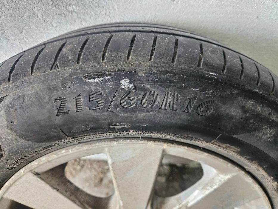 Диски с летней резиной на Камри оригинал