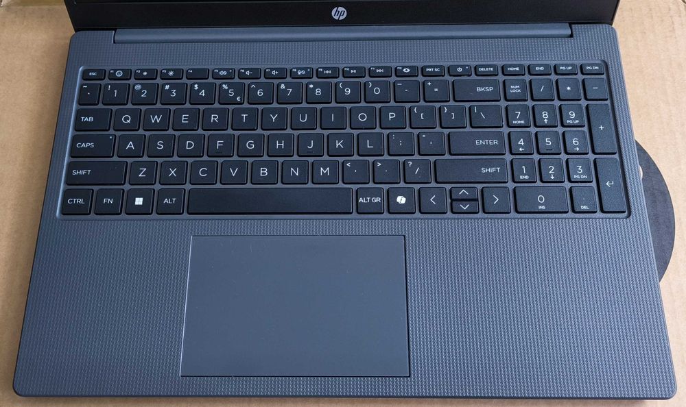 Laptop HP 255R G10 Ryzen 5, 16GB, 512GB