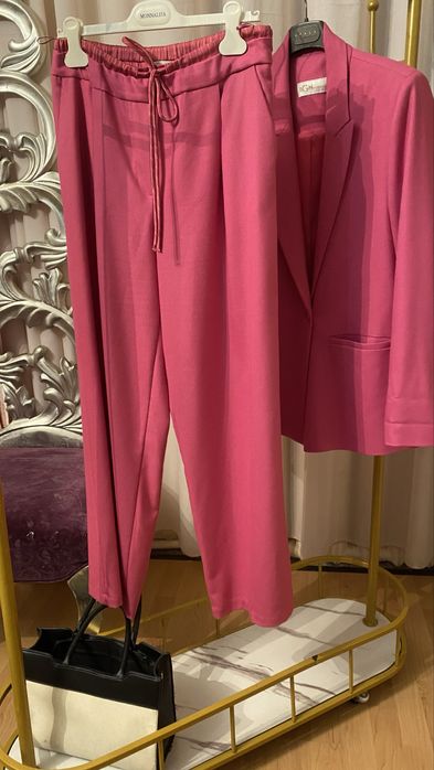 Красивый костюм двойка