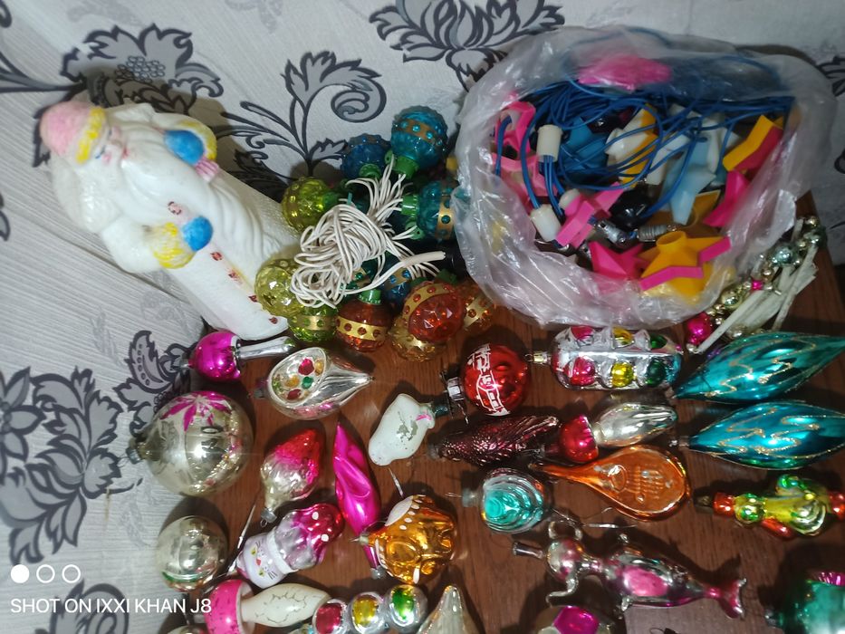 Елочные игрушки дед мороз гирлянды