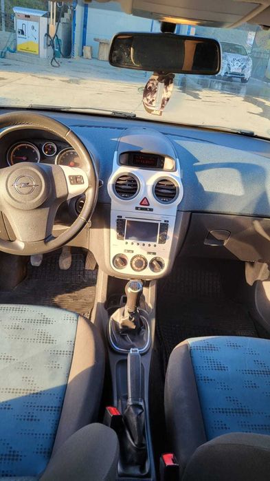 De vanzare Opel Corsa 2011