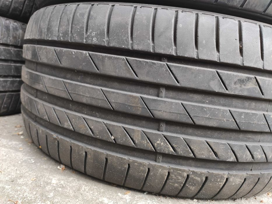 2бр Летни гуми 245 35 20 - Kumho - DOT 2022