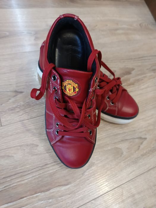 Маратонки на Manchester United