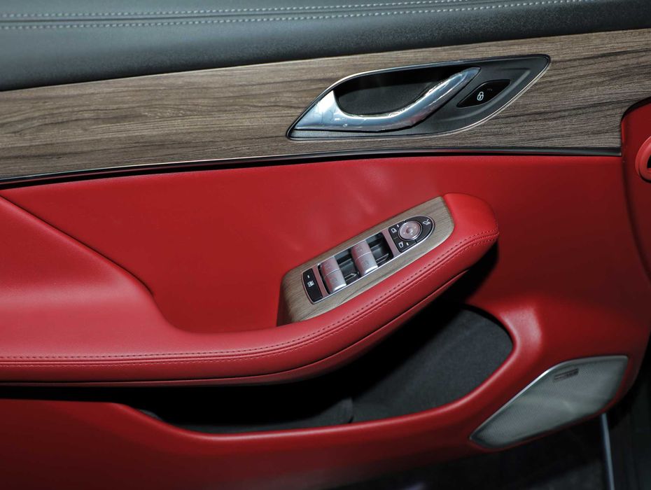 Seres 5 Yevropa uchun maxsus ishlab chiqarilgan