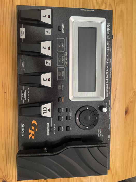 ROLAND GR-55  guitar
