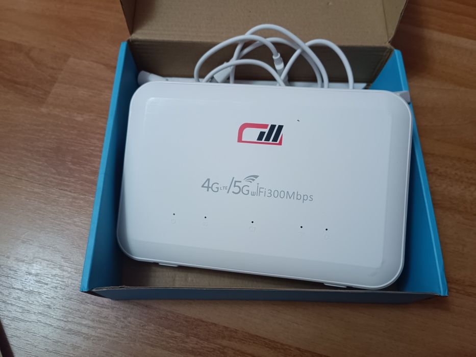 Router cu cartel SIM nou la cutie,nu a fost folosit