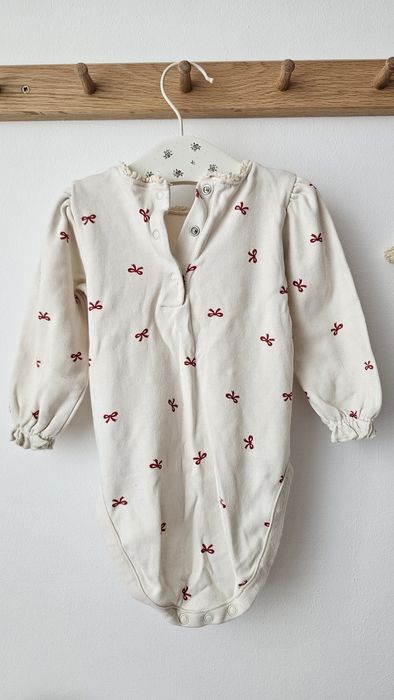 Vând set rochiță cu body