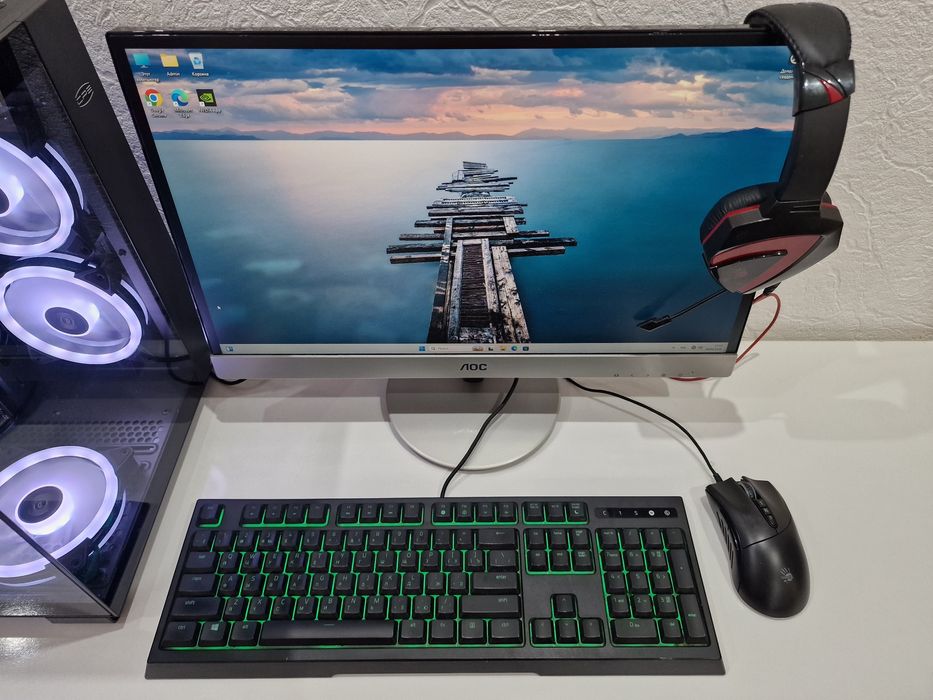 Core i7, 32gb ram, rtx 3050