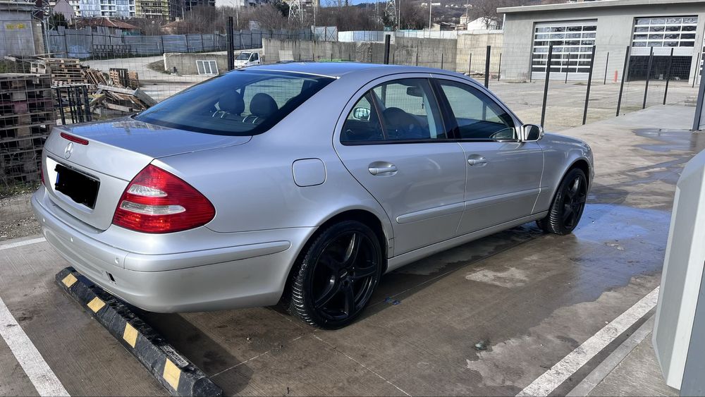 Mercedes E 240  benzin