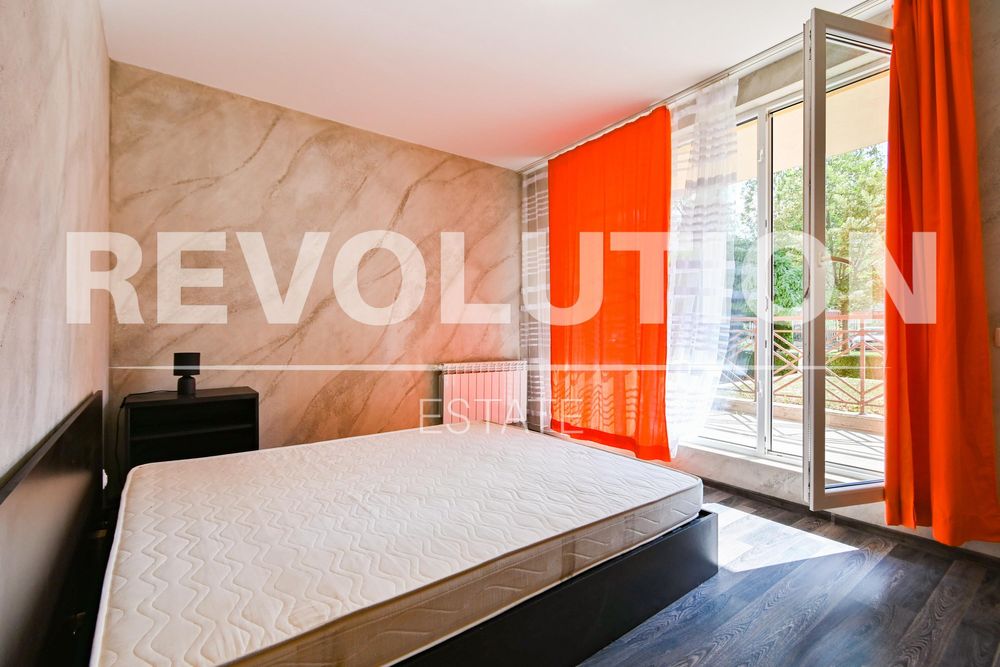 Дава се под наем Двустаен апартамент в София, Надежда 2 - 100 кв.м за 450 € - Снимка #3