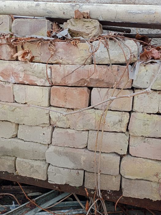 Продам кирпич красный