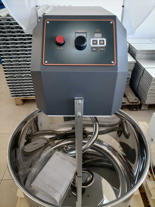 Спирален миксер 50 кг. Conti Italy със скоростен вариатор