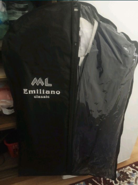 Тройка сотилади размер 46