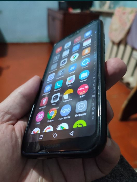 МощныйHuaweiP20Lite64gb