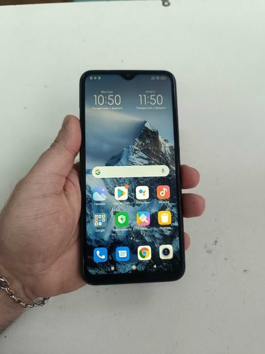 Продам смартфон Redmi 9 без трещин, все работает