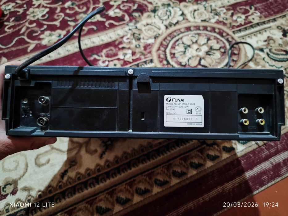 Videomagnitafon sotiladi