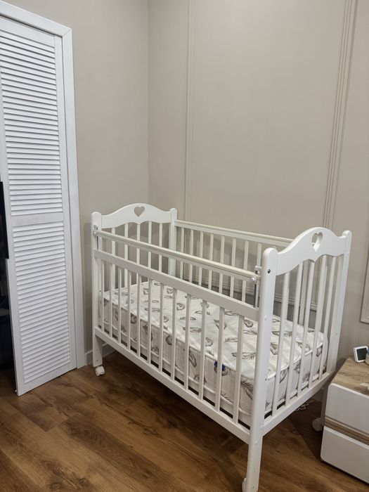 Продам детскую кроватку манеж