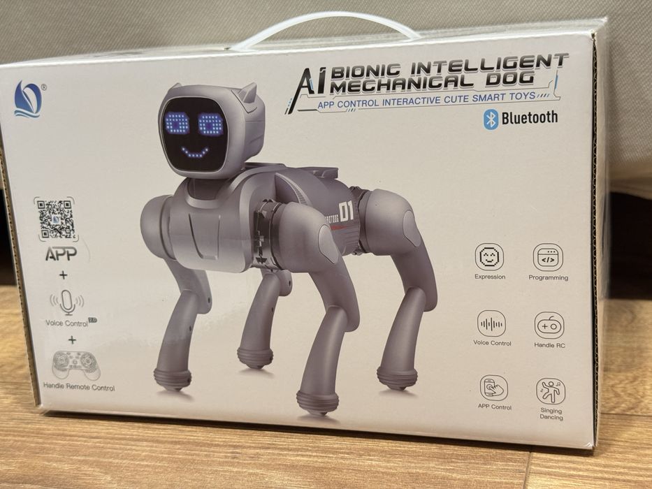 Câine Robot Inteligent cu AI, Control Vocal, Telecomandă 2.4G, Control prin Aplicație