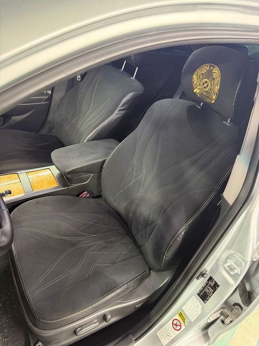 Продам Чехлы camry 40