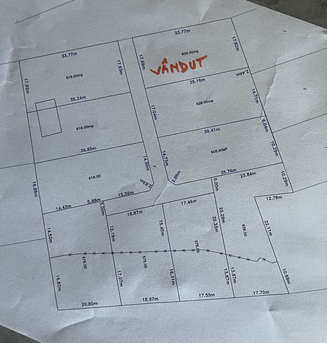 Teren de vânzare Budacu de Jos – 3 parcele, utilități la limită, zonă Raal