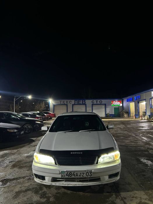 Nissan cefiro 2.5