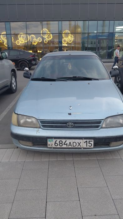 Продам тойота карина е