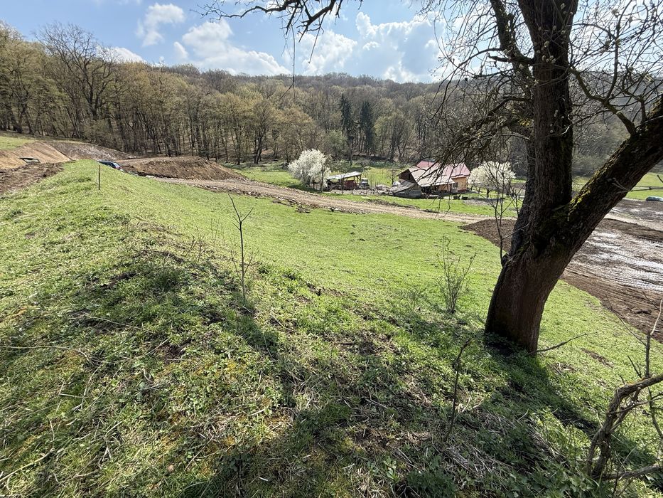 Vand teren Angarul de Jos, intravilan, pretabil constructie imediata