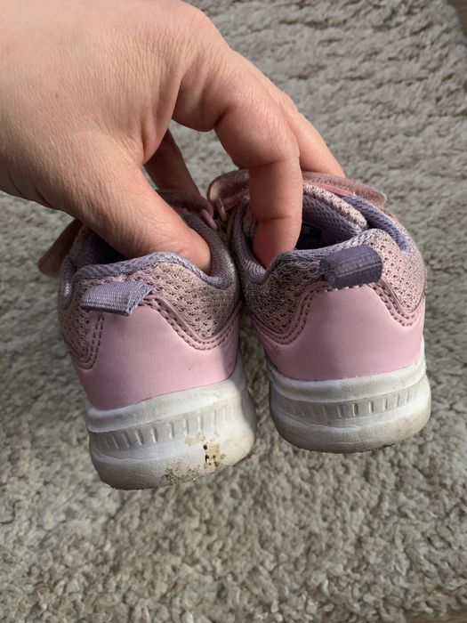 Adidasi Champion fetite nr. 22