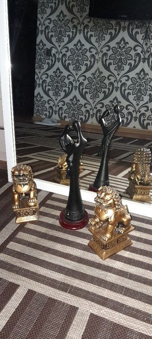 Продаётся Льва-хранителя и статуэтка Любовь