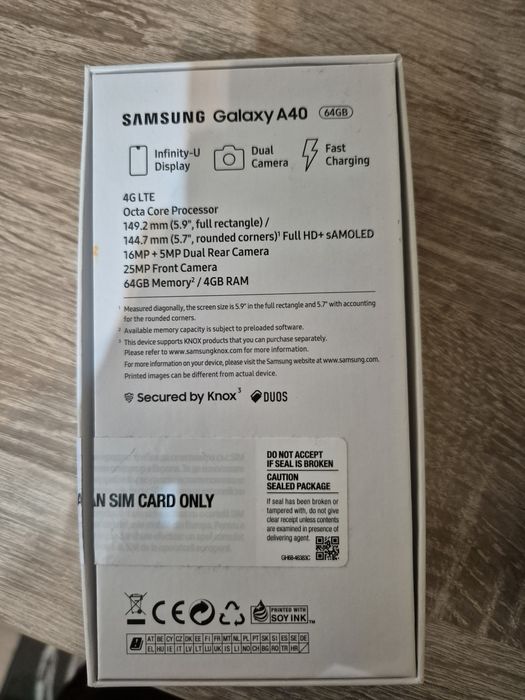 Samsung A40 cu cutie
