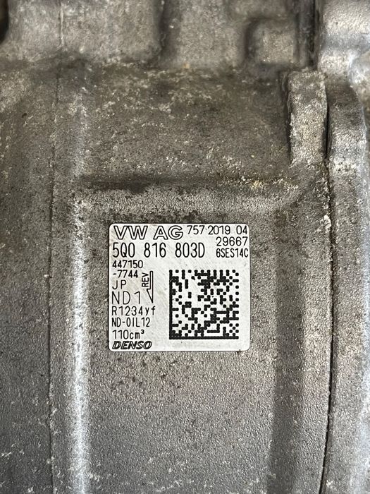 Compresor Ac Volkswagen T-Roc A11 2017 -> 1.0 Tsi Dkr 5Q0816803D