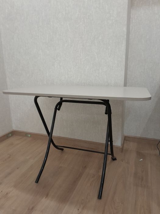 Продам стол складной