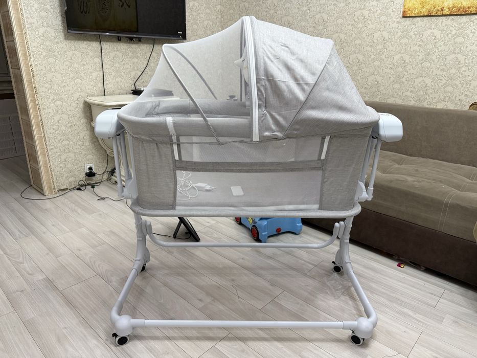 Прикроватная кроватка детская