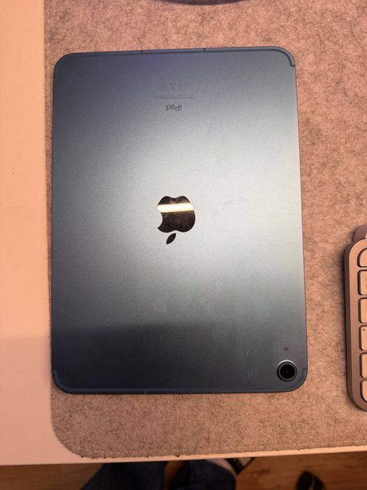 Ipad 10th - WiFi + Cellular