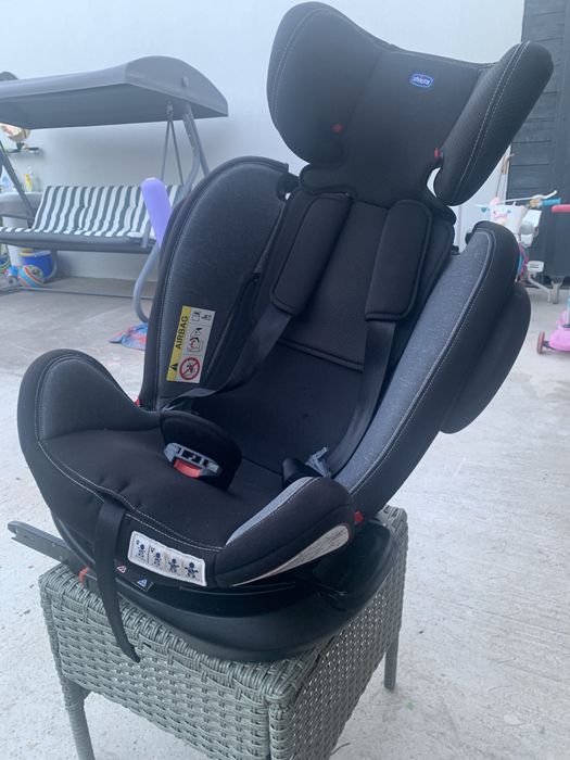 Scaun auto rotativ chicco unico