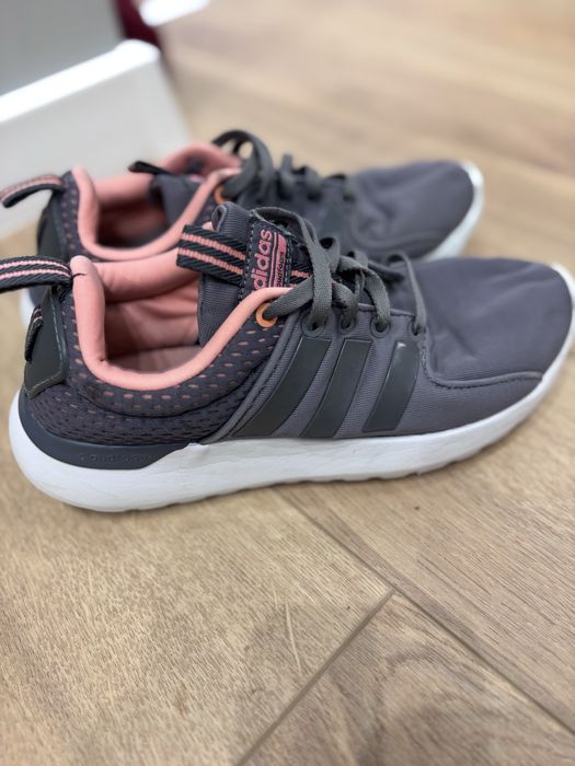 Дамски обувки adidas