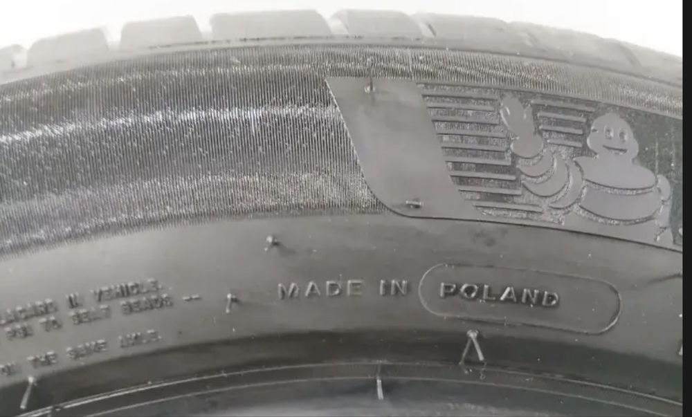 235/55 R19 Pilot Sport 4