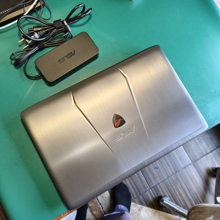 Asus Tuf Gaming с большим экраном