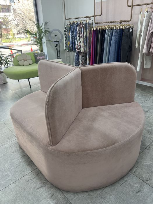 Диван круглой формы