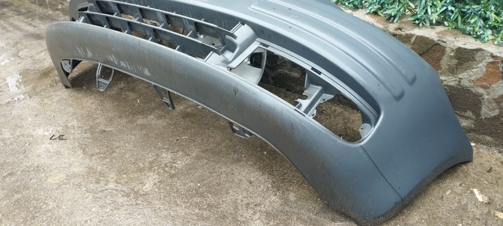 Предна броня за VW Caddy