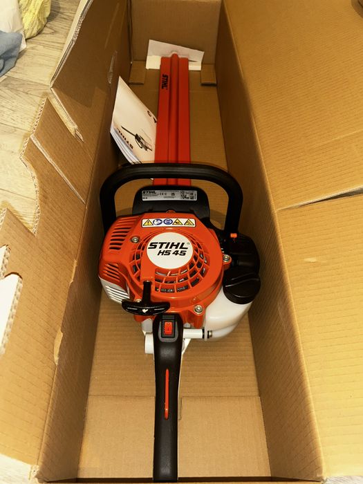 Продам новый бензиновый кусторез STIHL HS 45